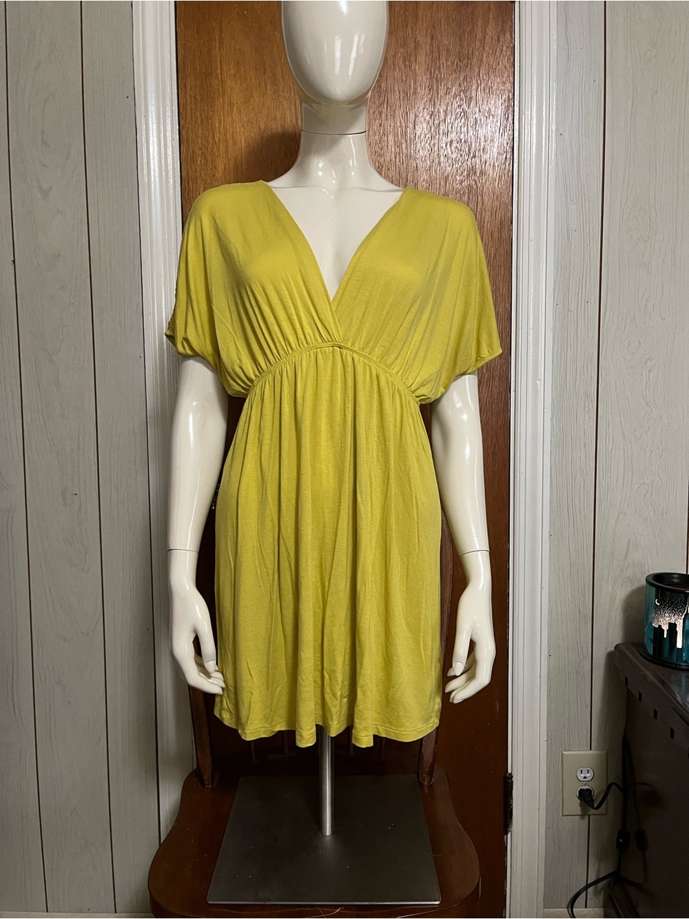 Forever 21 Lemon Yellow V-Neck Tunic Top